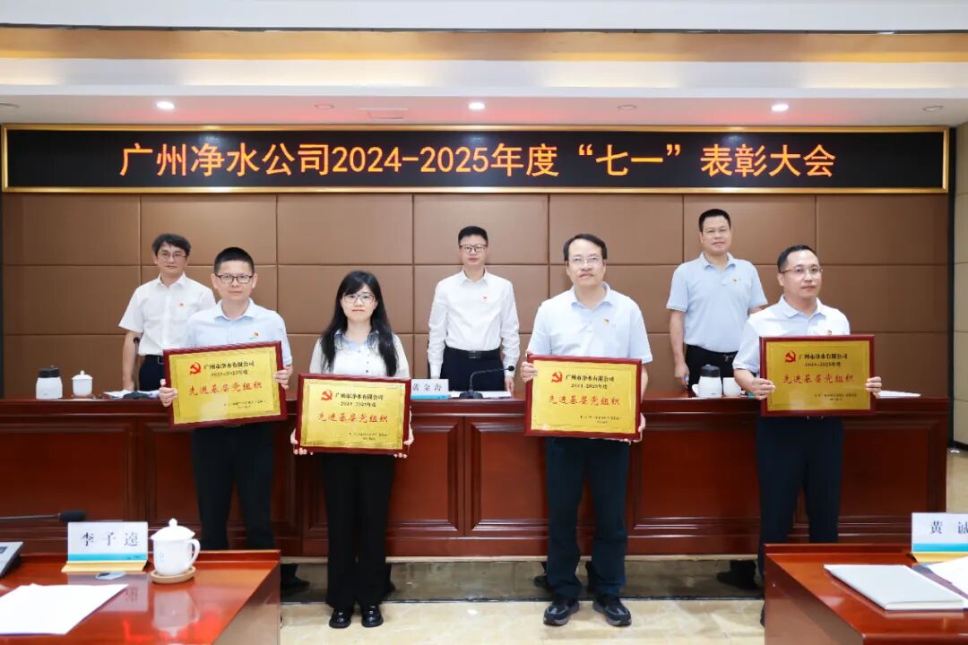 1774860702580103.jpg ab654153bb1983f1f31eb4578c152356.jpg